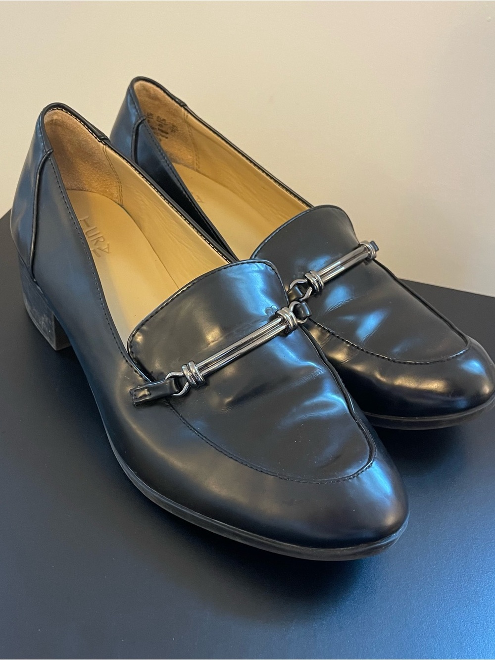 Naturalizer Naples Loafers 10W Black Faux Leather Heeled Preppy Office Academia